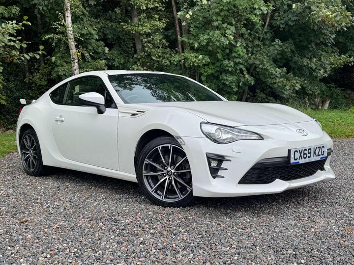 Toyota GT86 2.0 Boxer D-4S Pro Euro 6 2dr