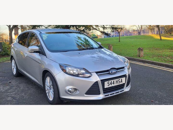 Ford Focus 1.0T EcoBoost Zetec Euro 5 (s/s) 5dr