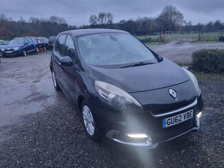 Renault Scenic 1.5 DCi Dynamique TomTom Euro 5 (s/s) 5dr