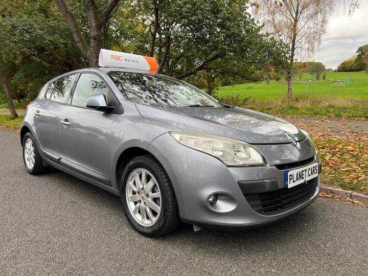 Renault Megane 1.6 16V Privilege Euro 5 5dr