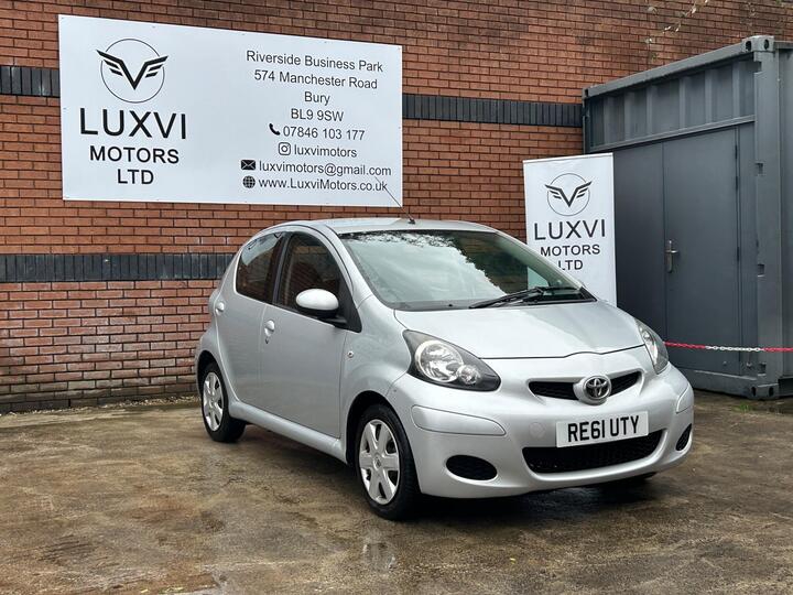 Toyota AYGO 1.0 VVT-i Ice Euro 5 5dr