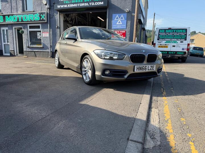 BMW 1 Series 2.0 120d Sport Auto Euro 6 (s/s) 5dr BMW 1 Series 2.0 120d Sport Auto Euro 6 (s/s) 5dr