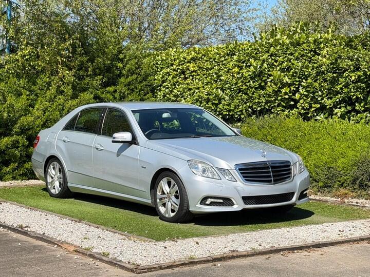 Mercedes-Benz E-CLASS 3.0 E350 CDI V6 BlueEfficiency Avantgarde G-Tronic Euro 5 4dr