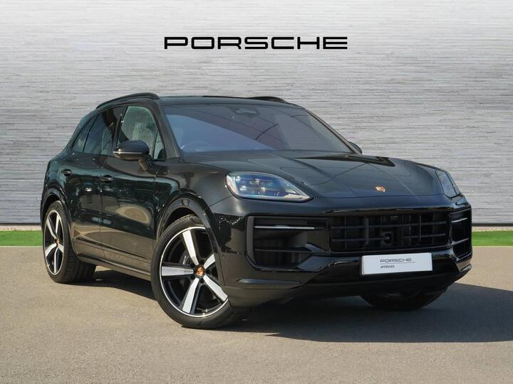 Porsche Cayenne 3.0 V6 E-Hybrid 25.9kWh Black Edition TiptronicS 4WD Euro 6 (s/s) 5dr