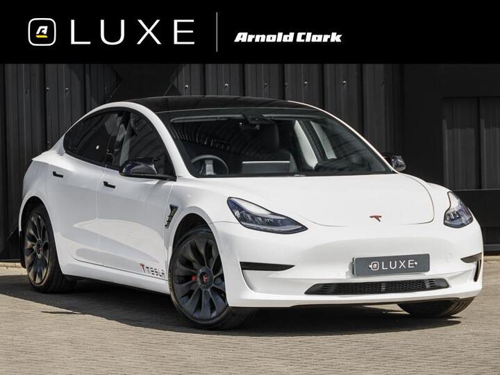 Tesla Model 3 Standard Range Plus Auto RWD 4dr