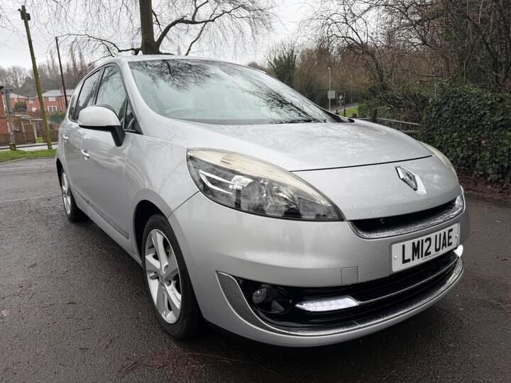 Renault Grand Scenic 1.6 DCi Dynamique TomTom Euro 5 (s/s) 5dr