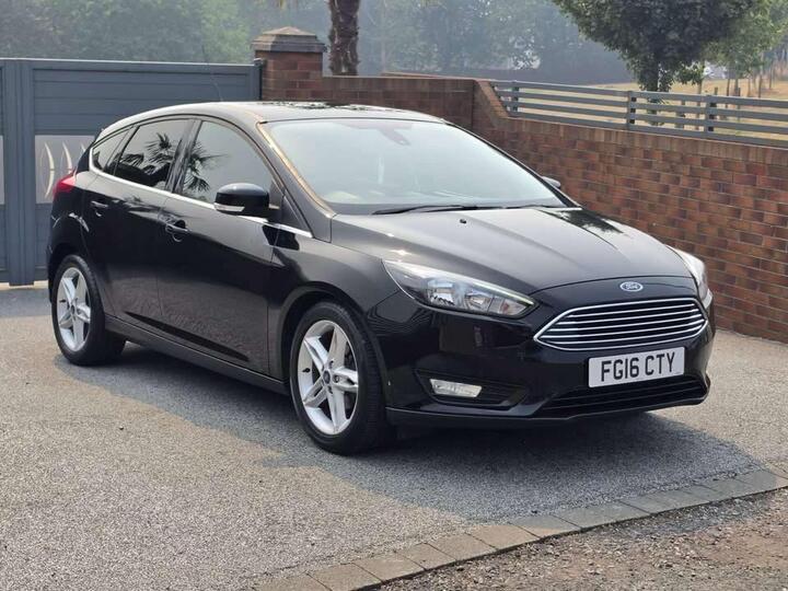 Ford Focus 1.0T EcoBoost Zetec Euro 6 (s/s) 5dr