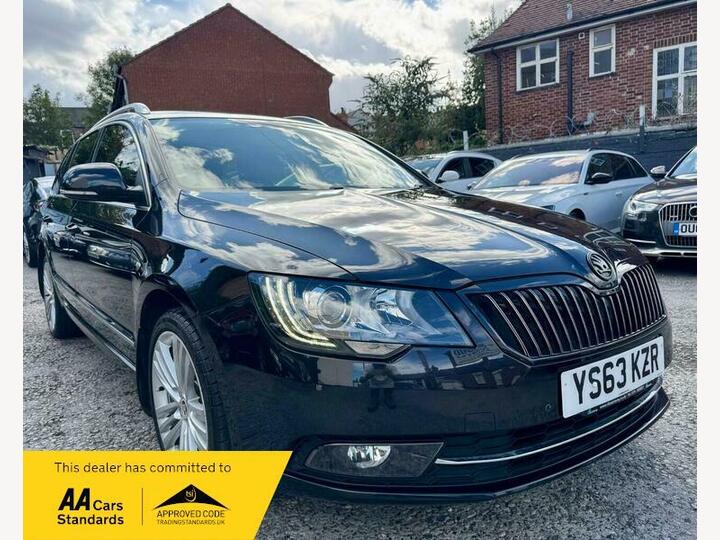 Skoda Superb 2.0 TDI Elegance DSG 4WD Euro 5 (s/s) 5dr