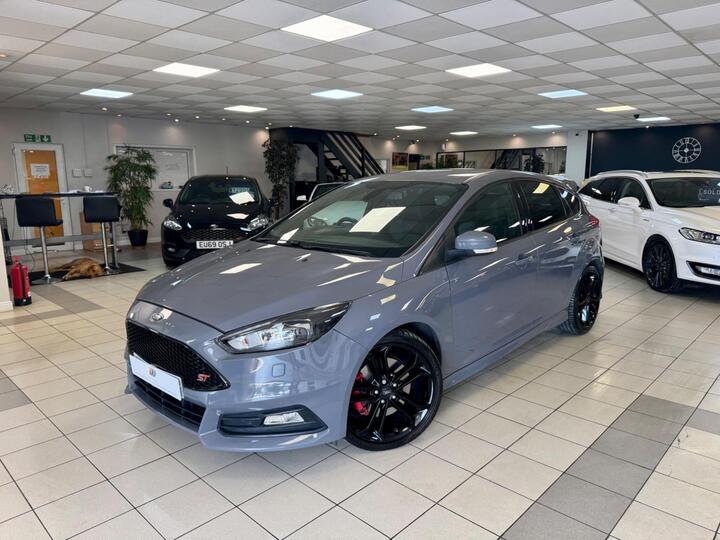 Ford Focus 2.0T EcoBoost ST-3 Euro 6 (s/s) 5dr