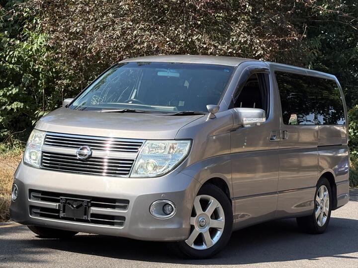 Nissan Elgrand 2.5 Highway Star [8 Seater] ULEZ Free