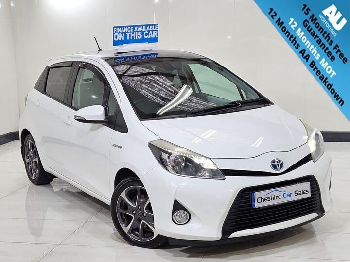 Toyota YARIS 1.5 VVT-h Trend CVT Euro 5 5dr Toyota YARIS 1.5 VVT-h Trend CVT Euro 5 5dr