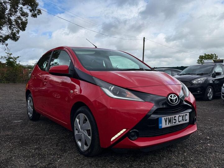 Toyota AYGO 1.0 VVT-i X-play X-shift Euro 5 5dr Euro 5