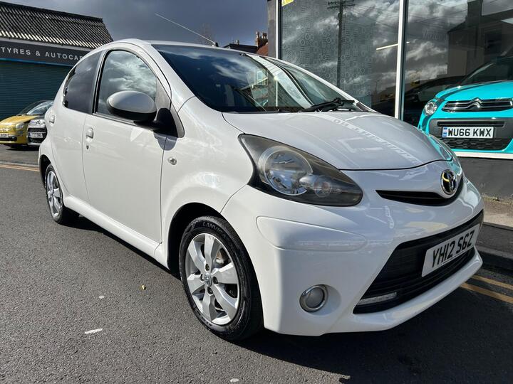 Toyota AYGO 1.0 VVT-i Fire Euro 5 5dr