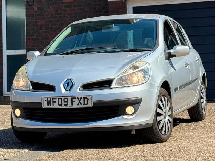 Renault Clio 1.6 VVT Expression 5dr