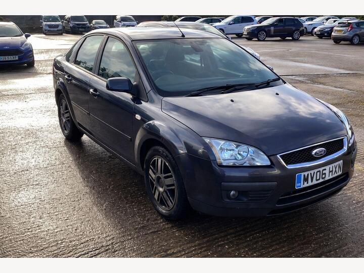 Ford Focus 1.6 Ghia 4dr
