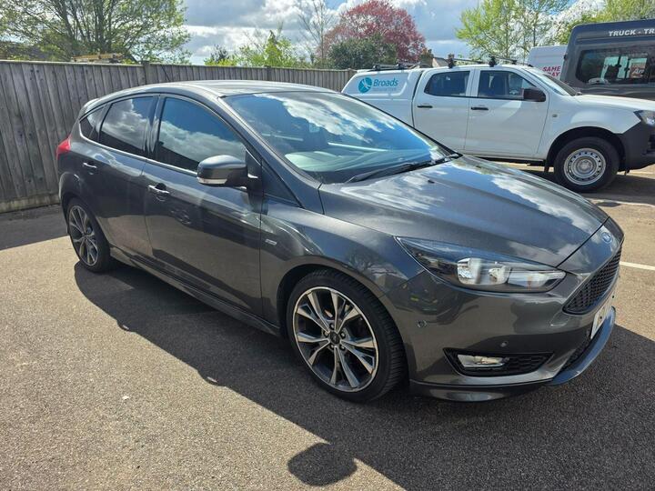 Ford Focus 1.5T EcoBoost ST-Line Auto Euro 6 (s/s) 5dr