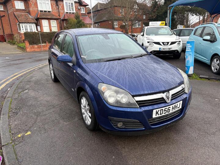 Vauxhall Astra 1.8i 16v Design 5dr