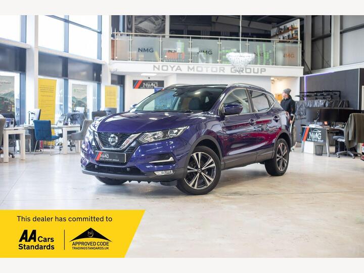 Nissan QASHQAI 1.2 DIG-T N-Connecta Euro 6 (s/s) 5dr Nissan QASHQAI 1.2 DIG-T N-Connecta Euro 6 (s/s) 5dr