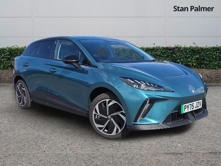 MG 4 64kWh Premium Long Range Auto 5dr