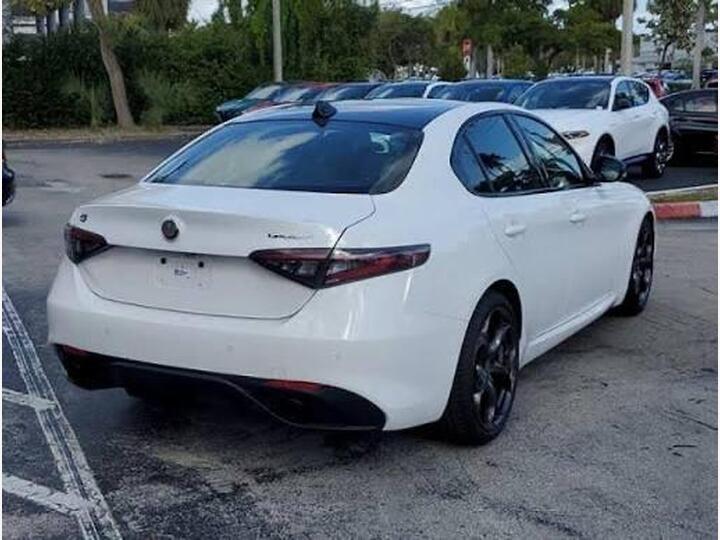 Alfa Romeo Giulia 2.0T Tributo Italiano Auto Euro 6 (s/s) 4dr