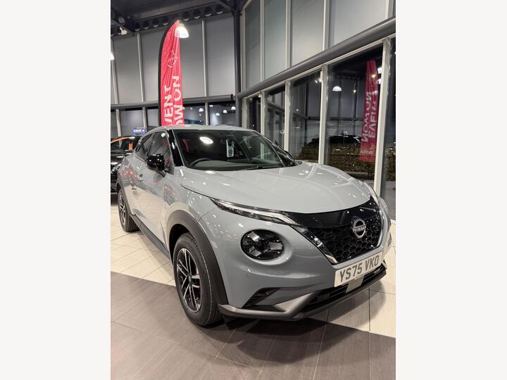 Nissan Juke 1.6 N-Connecta Auto Euro 6 5dr