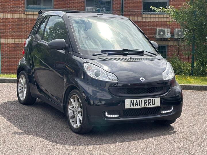 Smart FORTWO 0.8 CDI Pulse Cabriolet 2dr Diesel SoftTouch Euro 5 (54 Bhp)