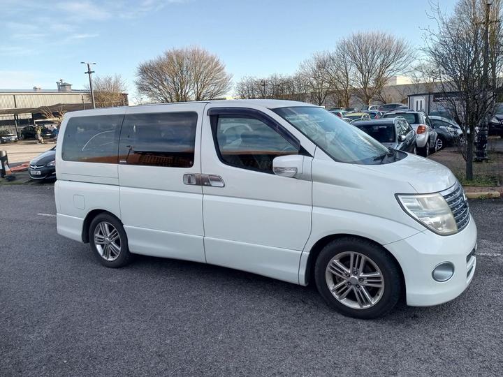 Nissan Elgrand 2.5 V6 Highway Star