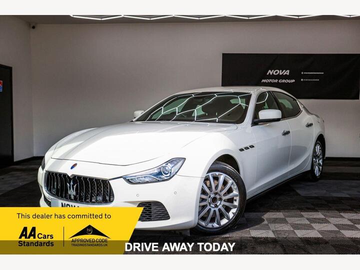 Maserati GHIBLI 3.0D V6 ZF Euro 5 (s/s) 4dr Maserati GHIBLI 3.0D V6 ZF Euro 5 (s/s) 4dr