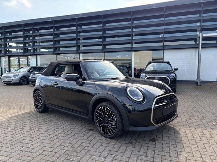 MINI Cooper Convertible 2.0C Exclusive Steptronic Euro 6 (s/s) 2dr
