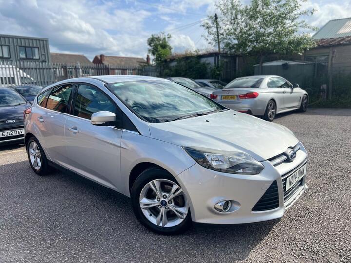 Ford Focus 1.6 TDCi Zetec Euro 5 (s/s) 5dr