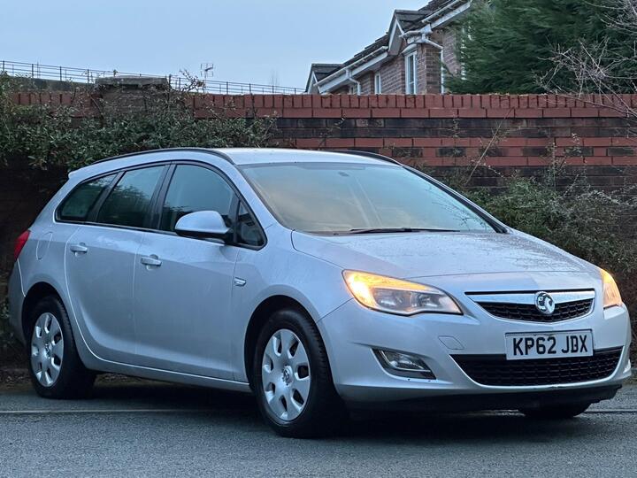 Vauxhall Astra 1.7 CDTi Exclusiv Sports Tourer Euro 5 5dr