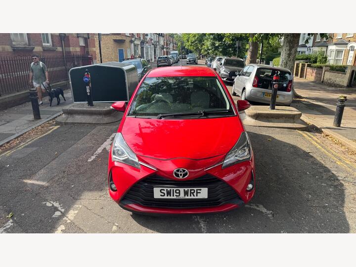 Toyota Yaris 1.5 VVT-i Icon CVT Euro 6 5dr