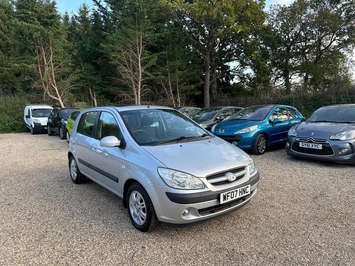 Hyundai Getz 1.4 CDX 5dr Hyundai Getz 1.4 CDX 5dr