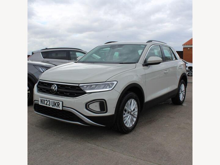 Volkswagen T-ROC 1.0 TSI Life Euro 6 (s/s) 5dr Volkswagen T-ROC 1.0 TSI Life Euro 6 (s/s) 5dr