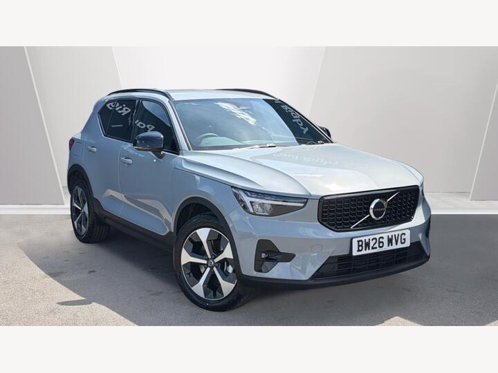 Volvo XC40 2.0 B3 MHEV Plus Dark DCT Auto Euro 6 (s/s) 5dr