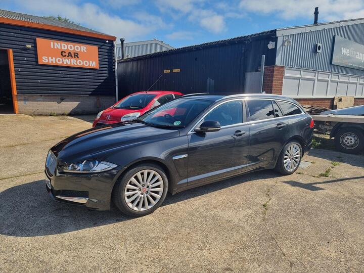 Jaguar XF 2.2d Luxury Sportbrake Auto Euro 5 (s/s) 5dr