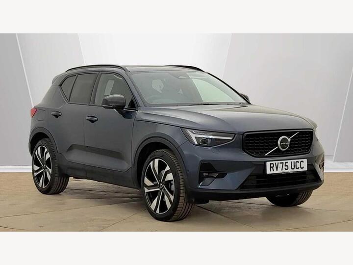 Volvo XC40 2.0 B3 MHEV Ultra Dark DCT Auto Euro 6 (s/s) 5dr