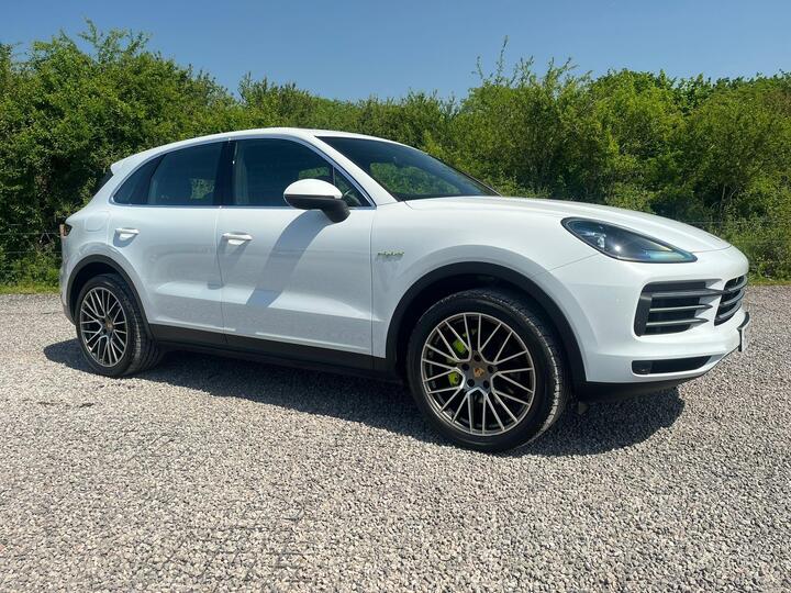 Porsche Cayenne 3.0 V6 E-Hybrid 17.9kWh TiptronicS 4WD Euro 6 (s/s) 5dr (3.6kW Charger) Porsche Cayenne 3.0 V6 E-Hybrid 17.9kWh TiptronicS 4WD Euro 6 (s/s) 5dr (3.6kW Charger)