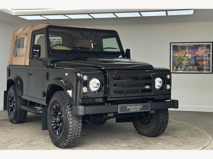 Land Rover Defender 90 2.2 TDCi Black Edition Soft Top 2dr