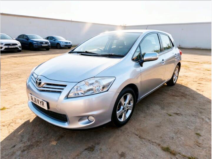 Toyota Auris 1.6 V-Matic TR MultiMode Euro 5 5dr Toyota Auris 1.6 V-Matic TR MultiMode Euro 5 5dr