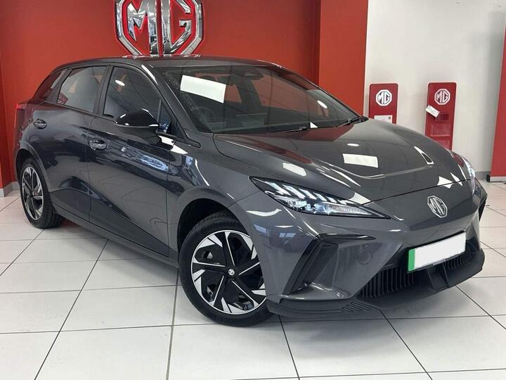 MG MG4 64kWh Trophy Long Range Auto 5dr