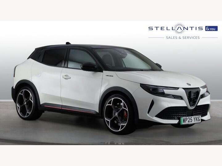 Alfa Romeo Junior 54kWh Elettrica Veloce Auto 5dr