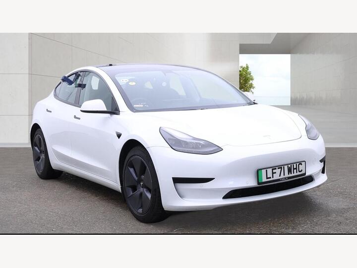 Tesla Model 3 Standard Range Plus Auto RWD 4dr