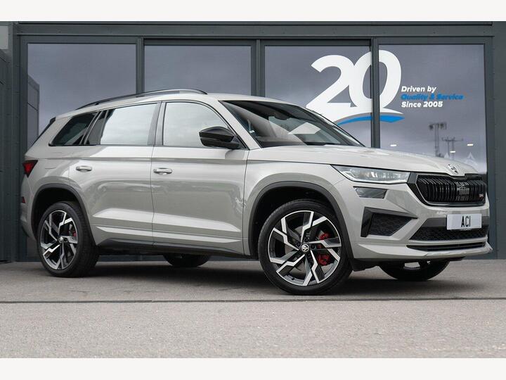 Skoda Kodiaq 2.0 TSI VRS DSG 4WD Euro 6 (s/s) 5dr (7 Seat) Skoda Kodiaq 2.0 TSI VRS DSG 4WD Euro 6 (s/s) 5dr (7 Seat)