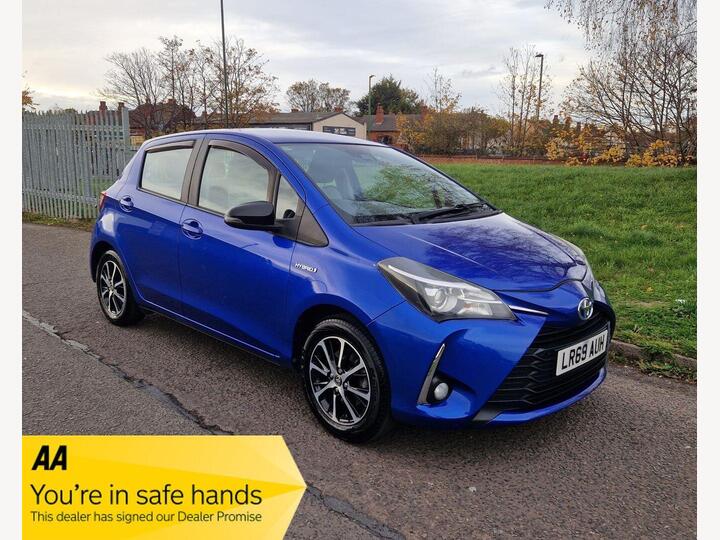 Toyota Yaris 1.5 VVT-h Icon Tech E-CVT Euro 6 (s/s) 5dr