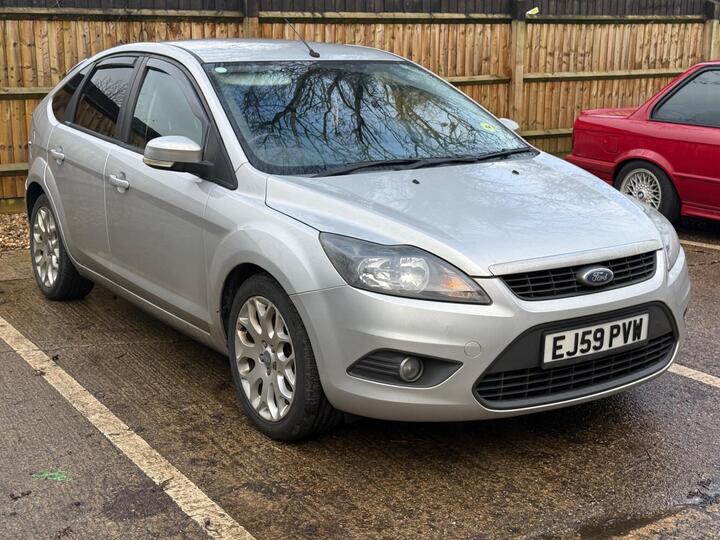 Ford Focus 1.6 Zetec S 5dr