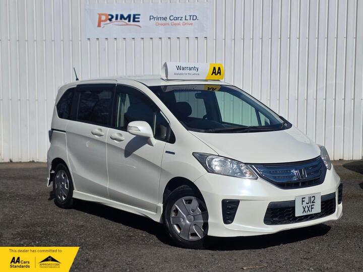 Honda Freed 6 Seater, Automatic, Petrol-Hybrid