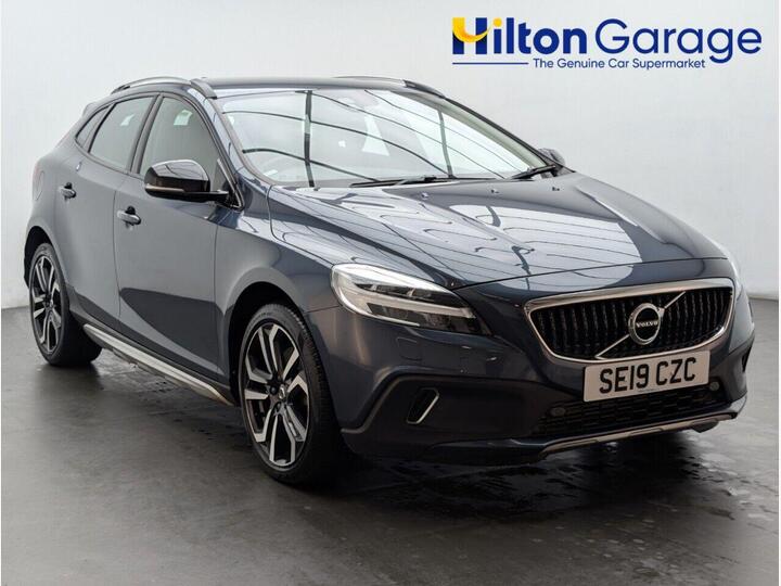 Volvo V40 CROSS COUNTRY 1.5 T3 Edition Auto Euro 6 (s/s) 5dr Volvo V40 CROSS COUNTRY 1.5 T3 Edition Auto Euro 6 (s/s) 5dr
