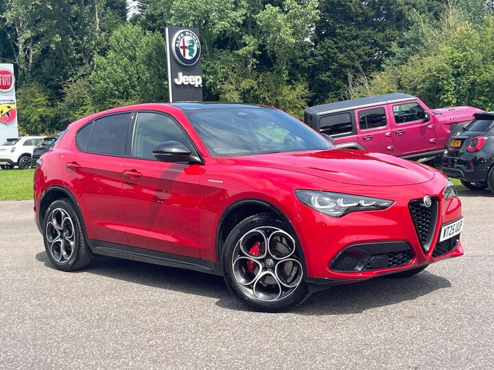 Alfa Romeo Stelvio 2.0T Veloce Auto Q4 AWD Euro 6 (s/s) 5dr Alfa Romeo Stelvio 2.0T Veloce Auto Q4 AWD Euro 6 (s/s) 5dr
