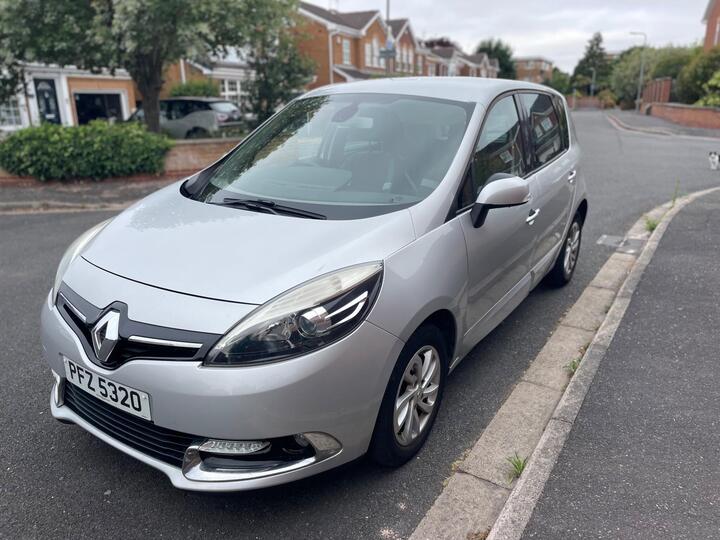 Renault Scenic 1.5 DCi ENERGY Dynamique TomTom Euro 5 (s/s) 5dr